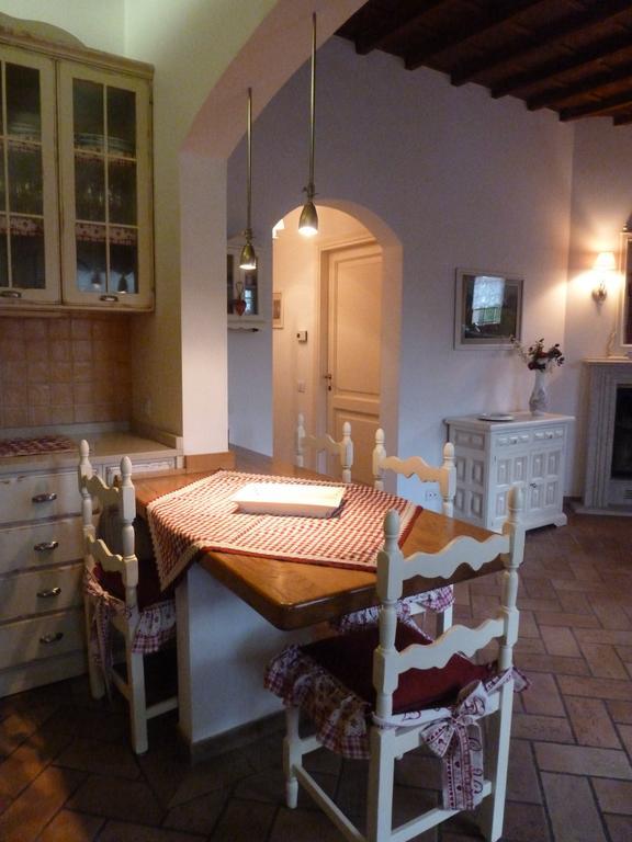 Suite "La Badia" Scandicci Rom bilde